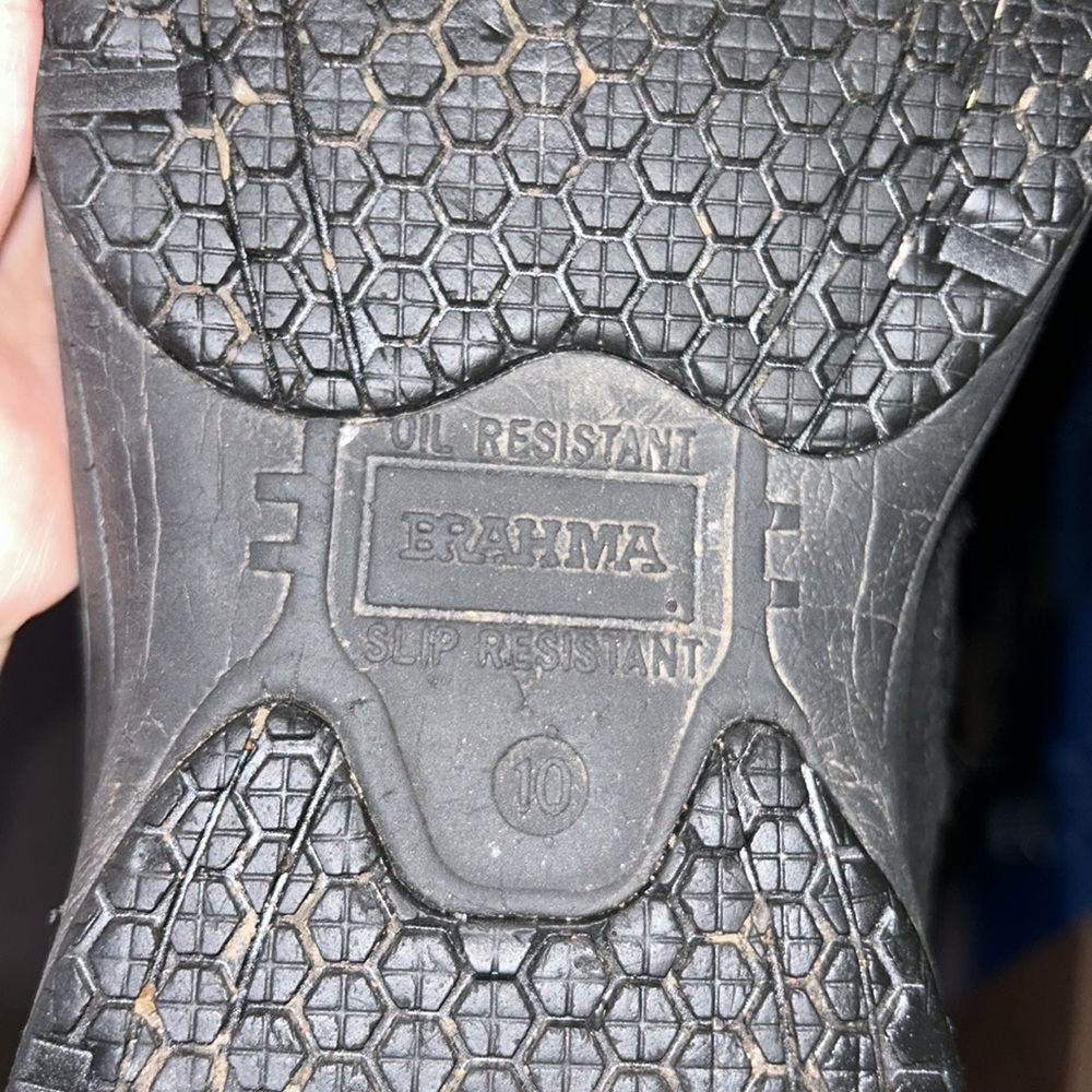 Men’s skid  and oil resistant  work shoes - Picture 6 of 6